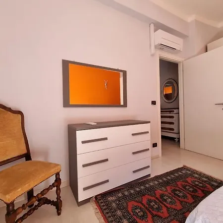 Tre Passi Dal Mare Apartman Imperia